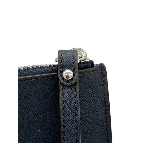 RETAIL $178 Michael MICHAEL KORS Extra Large Zip Clutch*Studded Hearts! BNWT - Picture 5 of 14